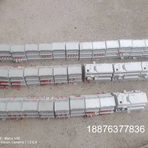 楼宇控制器TXB1.P1 四个 TXM1.16D  八议价