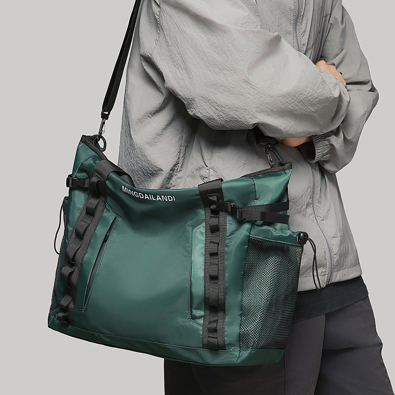 大容量通勤托特包运动健身女包户外旅行单肩包男出差行李袋斜挎包