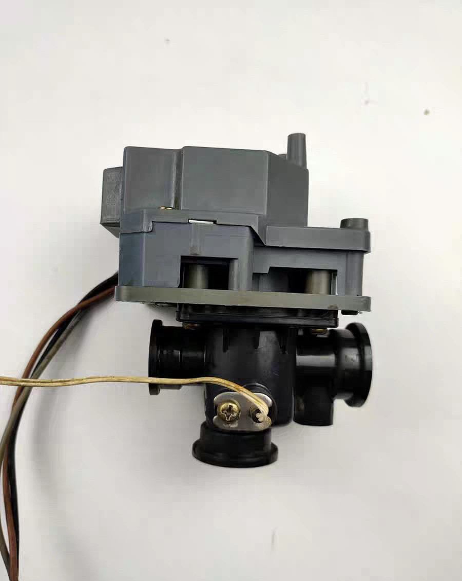 原装林内燃气壁挂炉三通阀欧洲风尚港华紫荆采暖热水炉换向阀配件