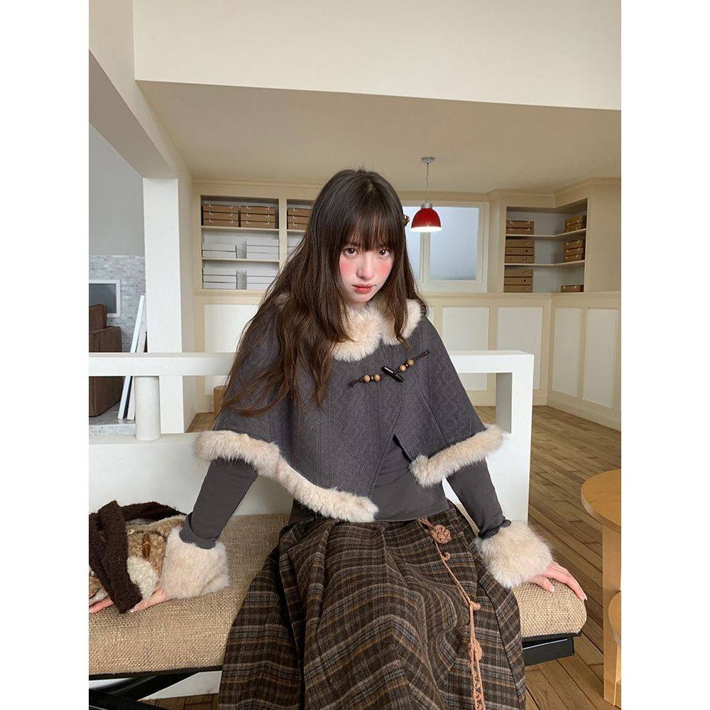 秋冬新款复古氛围感气质典雅斗篷披肩外套上衣+格纹半身裙三件套