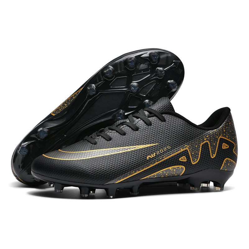 姆巴佩刺客新款成人足球鞋男女青少年儿童学生低帮长钉碎钉SCOOER