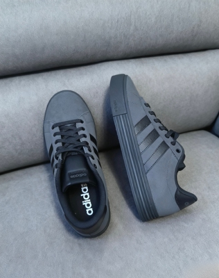 adidas男女板鞋 新款时尚运动休闲德训鞋T头鞋 BARREDA