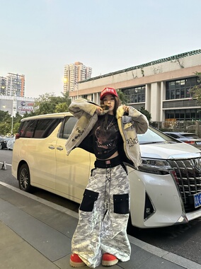 这设计我不得不买！大口袋重工拼接黑白迷彩秋冬无性别牛仔裤