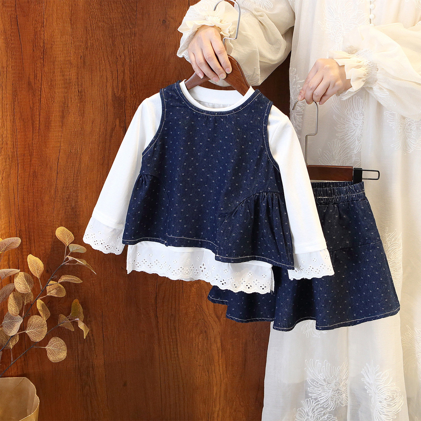 女童2026春秋新款韩系时尚牛仔套装洋气时髦蕾丝花边短裙三件套装