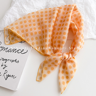 黄色波点小方巾丝巾女三角包头防晒搭配衬衫护颈发带围脖子薄围巾