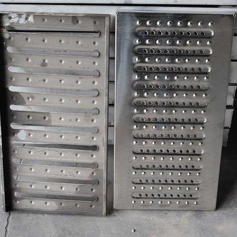 新款直销不锈钢厨房沟盖板304厨房排水沟盖板酒店下水道雨沟盖板,基础建材,排水沟槽/盖板,淘宝优惠券,粉丝福利购,淘宝优惠卷