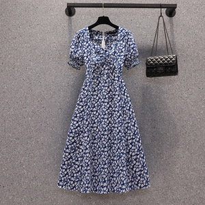 RY1845#大码夏复古法式胖妹妹碎花泡泡袖显瘦裙子方领开叉连衣裙