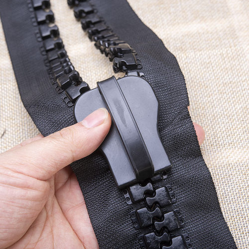 特大30号塑料树脂粗齿越宽拉链