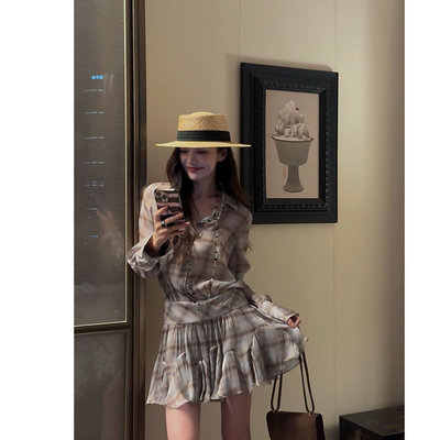 芝芝【榛果格律】卡其色流光格纹宽松木耳边衬衫短款连衣裙