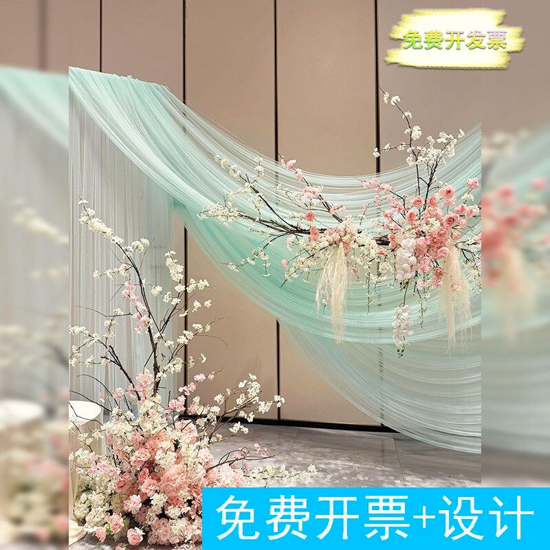 婚礼现场室外签到区网纱背