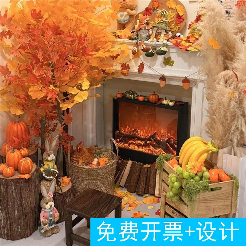咖啡馆秋日枫叶树芦苇造景