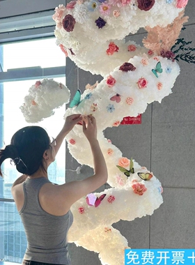 网红店铺橱窗美陈悬挂式白色系棉花装饰蝴蝶仿真花材云朵吊饰挂饰