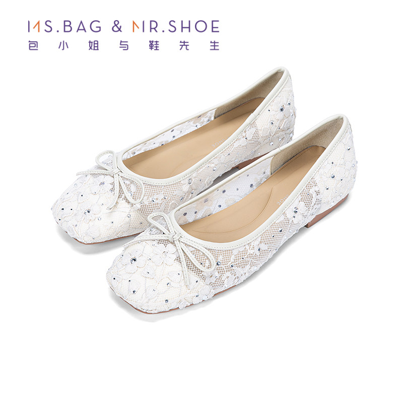 包小姐与鞋先生2026年夏季新品浅杏色蕾丝花纹浅口平底单鞋262