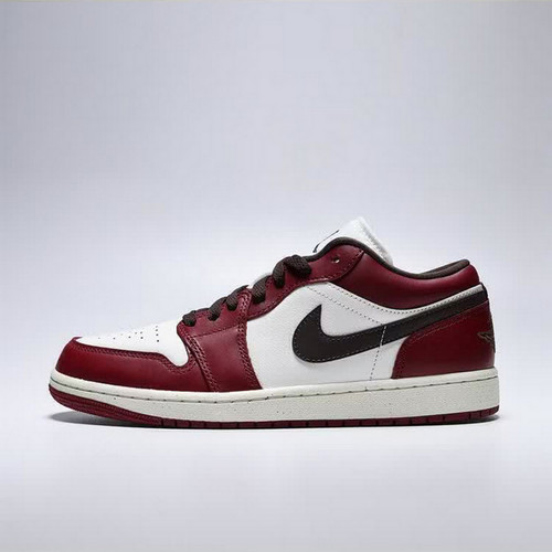 【自营】NIKE耐克男鞋AIR JORDAN 1白红复古板鞋篮球鞋IX5004-121