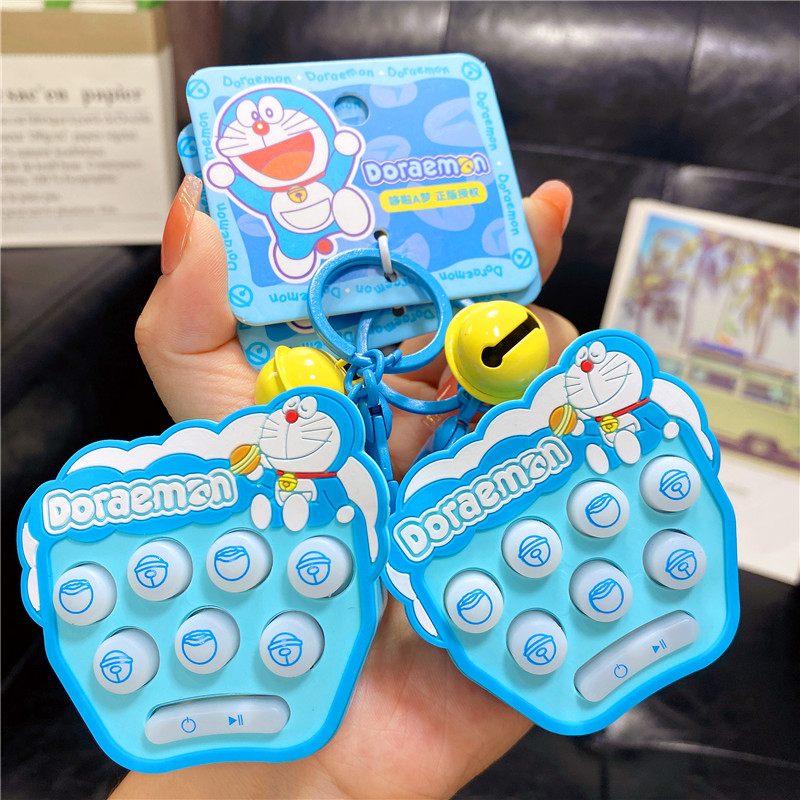 正版哆啦A梦解压钥匙扣