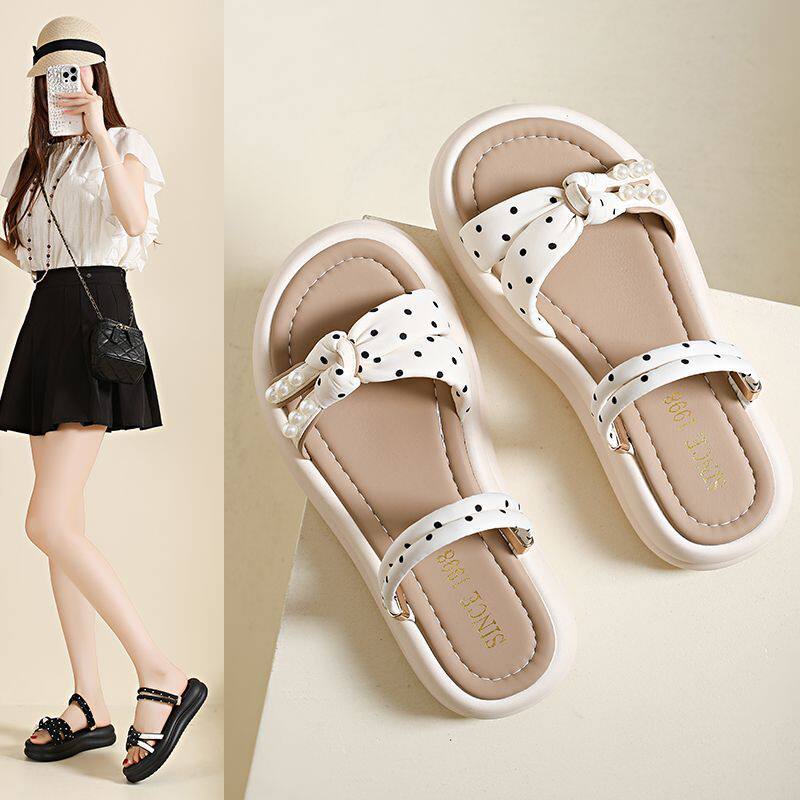 今年流行的波点厚底两穿凉拖鞋女2026新款夏季仙女风一字拖沙滩鞋