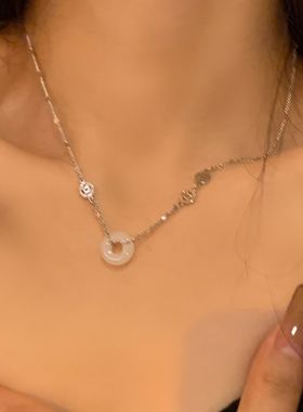 新中式白绿色平安扣项链ins小众个性气质轻奢风百搭锁骨链闺蜜