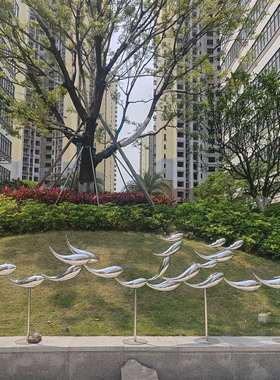 不锈钢镜面鱼群雕塑户外水池庭院售楼处艺术摆件