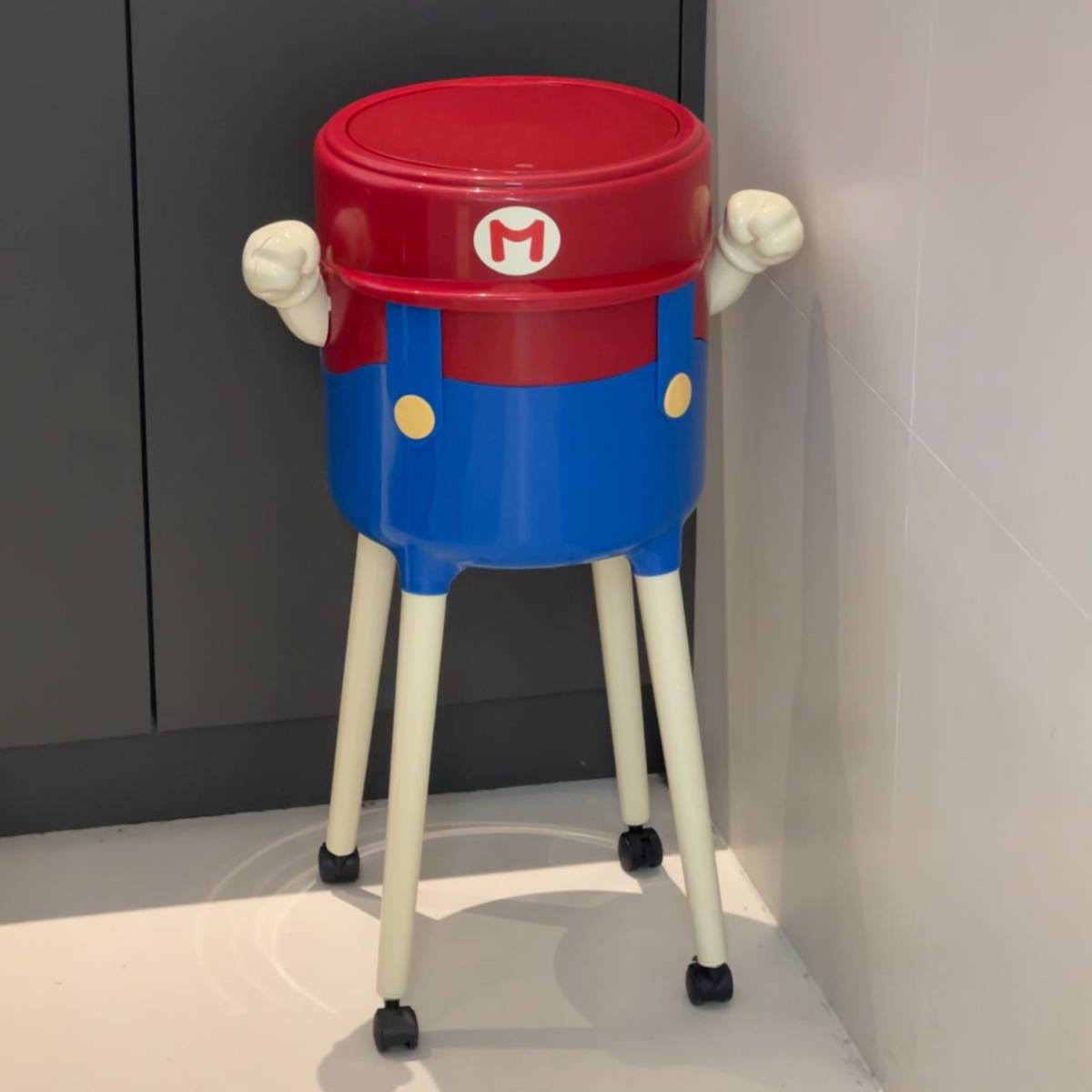 厨房高脚垃圾桶马里奥家用万向轮免弯腰客厅大容量高颜值垃圾桶