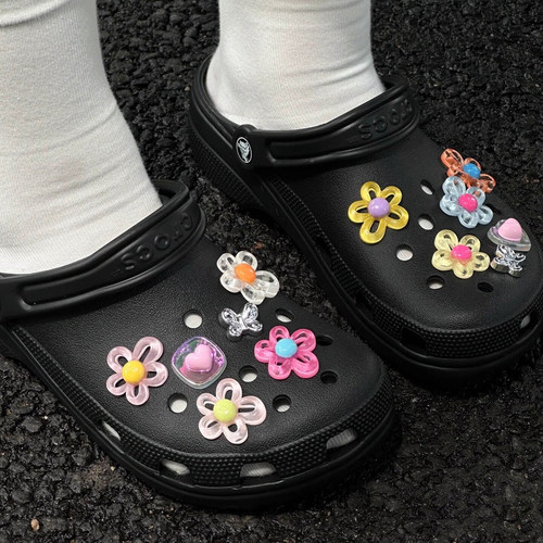 爱心镂空花朵鞋花洞洞鞋骨白色可爱女生装饰配饰适配crocs卡扣