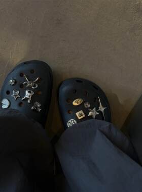 合金“汪星人”洞洞鞋鞋花配饰鞋扣适配crocs/CRORS金属装饰配件