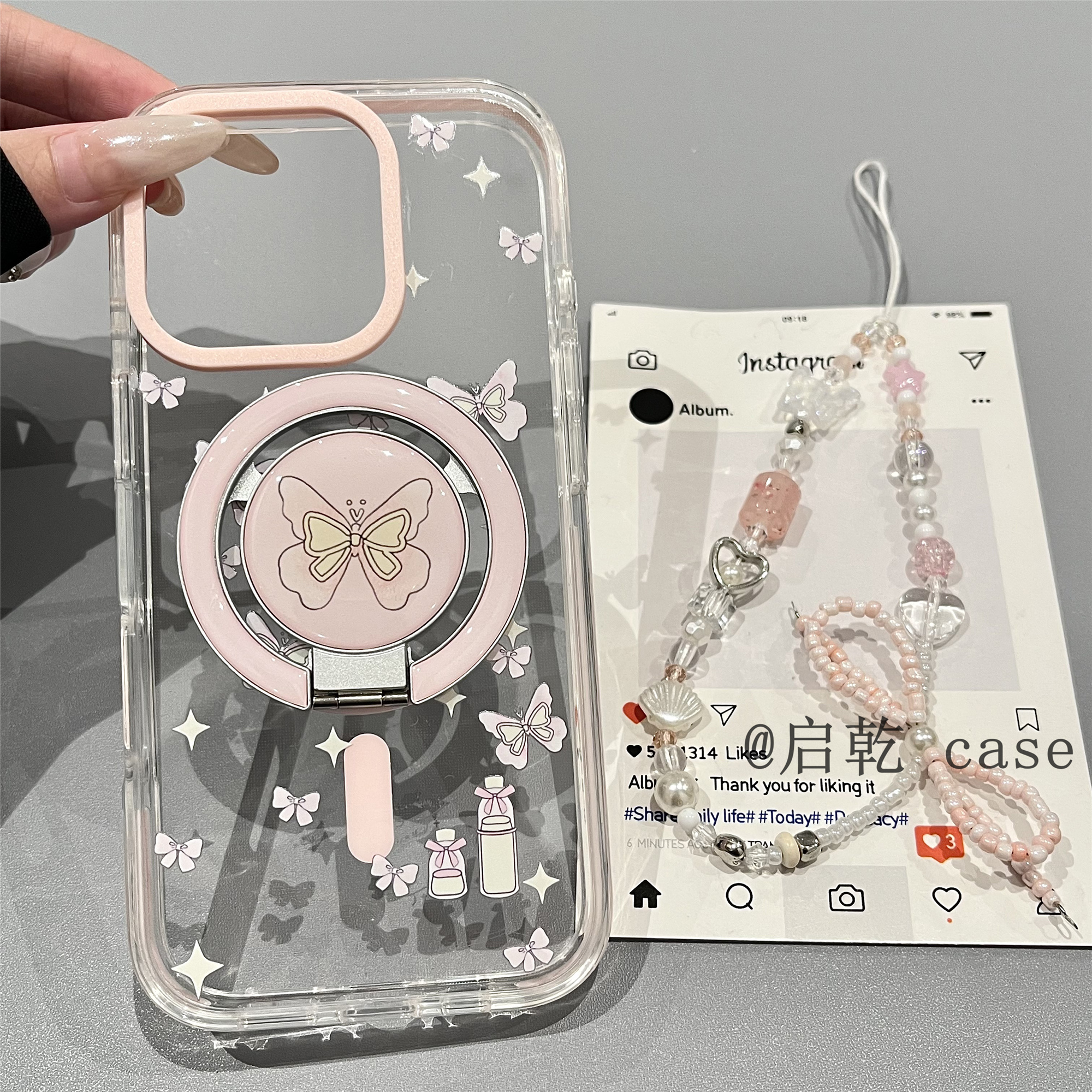 启乾 磁吸壳粉色蝴蝶带折叠支架iPhone16/15手机壳适用苹果14/13promax透明硬壳链条挂绳少女心小众日韩新款