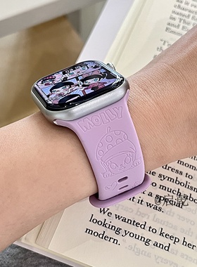 适用iwatchs11/10苹果Applewatch9手表表带SE8紫色Molly7可爱卡通印花硅胶透气6运动5/4/3少女心小众简约新款