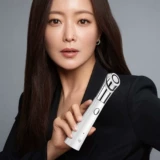 Корейская прямая почтовая рассылка Kim Hee Sun Medicube, сходящийся поры, косметический инструмент, невидимый уход за микроиглами, отшелушивание