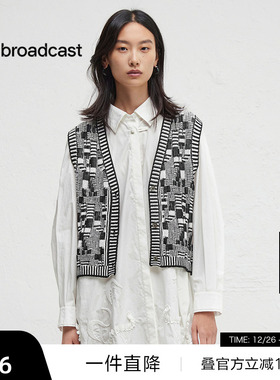 【播奥莱】播商场同款黑白格针织衫女秋复古马甲BDR3UD3262