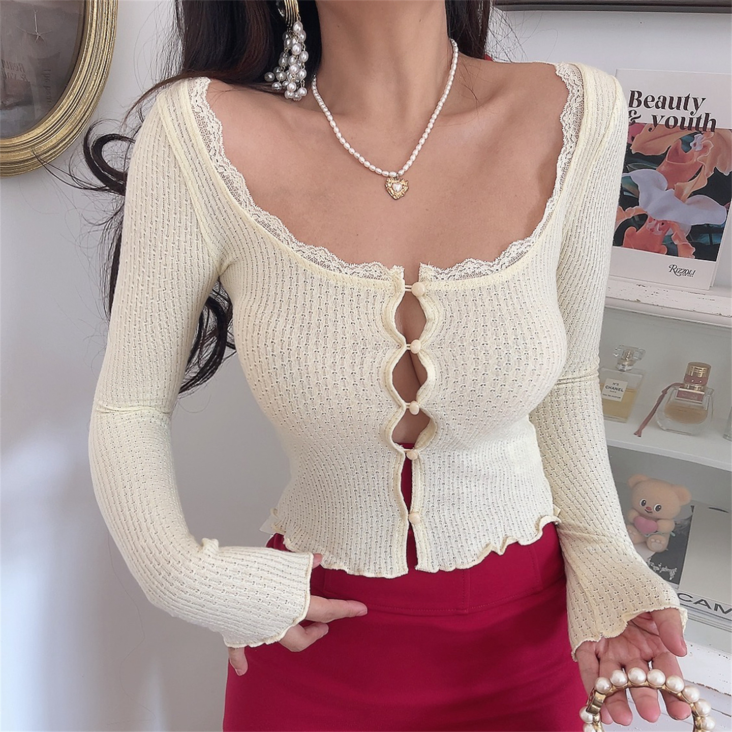 法式蕾丝边收腰性感长袖T恤上衣