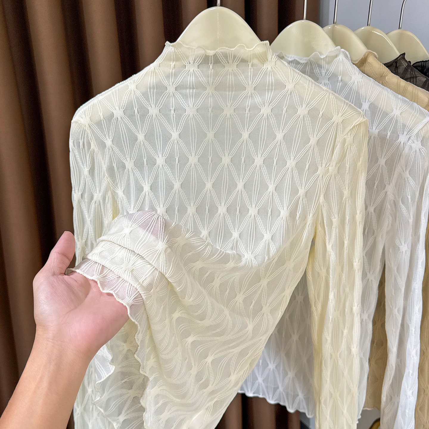 木耳边半高领蕾丝打底衫女2025新款秋冬毛衣叠穿洋气内搭高级纱衣