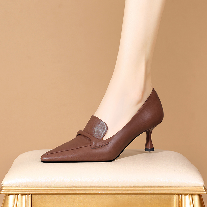 法式复古一脚蹬单鞋女2025春季新款百搭真皮气质尖头细跟高跟鞋子