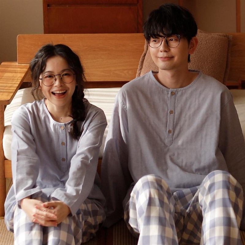 日系简约纯色春秋情侣款纯棉柔软纱布睡衣男款女休闲家居服可外穿