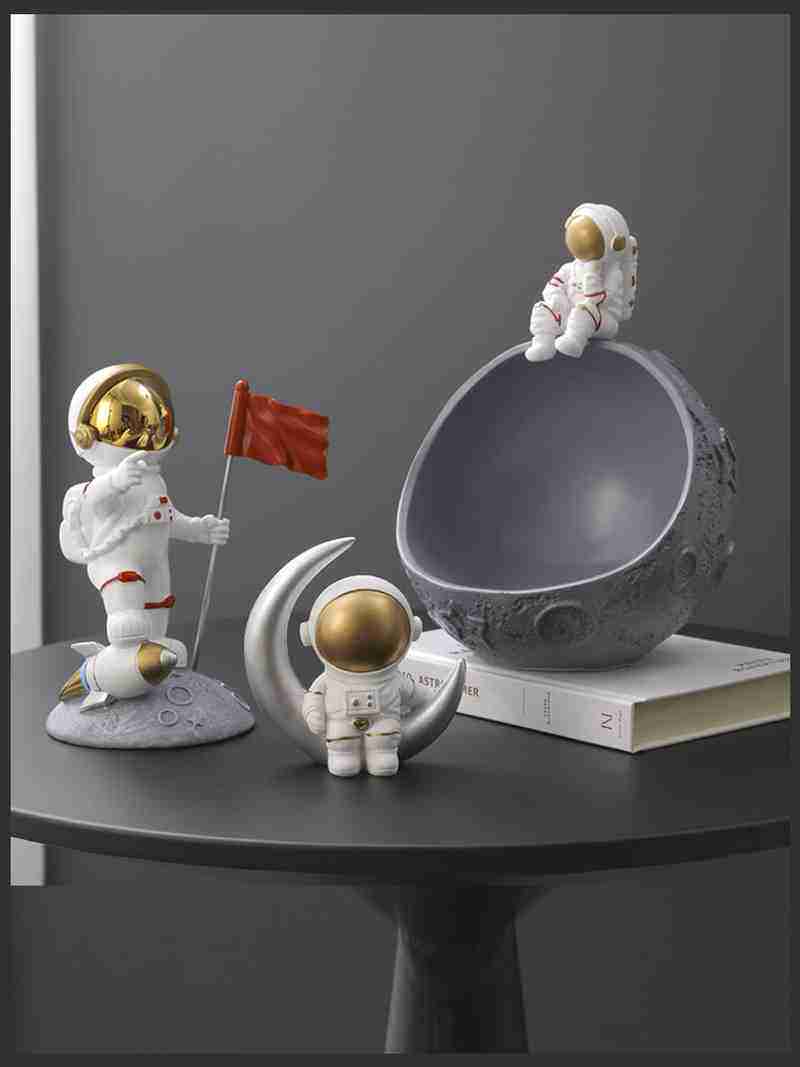 台式电脑装饰品桌面摆件科技感创意男生高不生气儿童房男办公家居