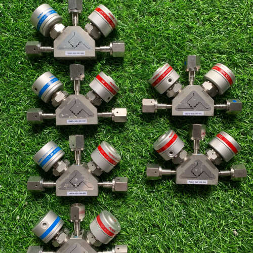 FUJIKIN富士金14VCR三通阻绝阀议价