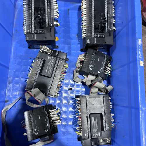 PLC CP1L-M60DT-D CP1E-N40SD议价