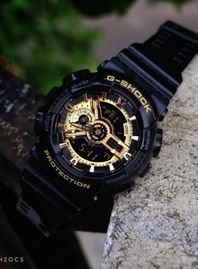 卡西欧G-SHOCK运动防水手表GA-110GB-1A黑金时尚圆形