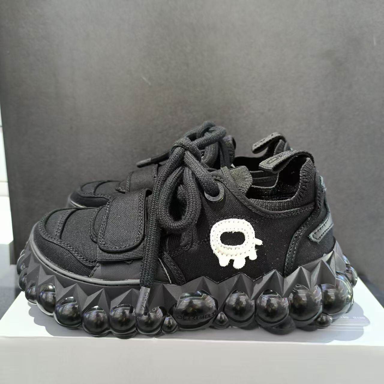 OETZI丑萌大头鞋黑色果冻底系带休闲鞋男女潮鞋ins风