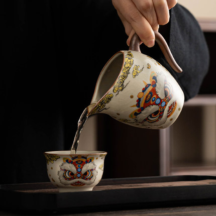 醒狮汝窑国潮美人公道杯泡茶分茶器茶具陶瓷过滤配件茶海匀分茶器