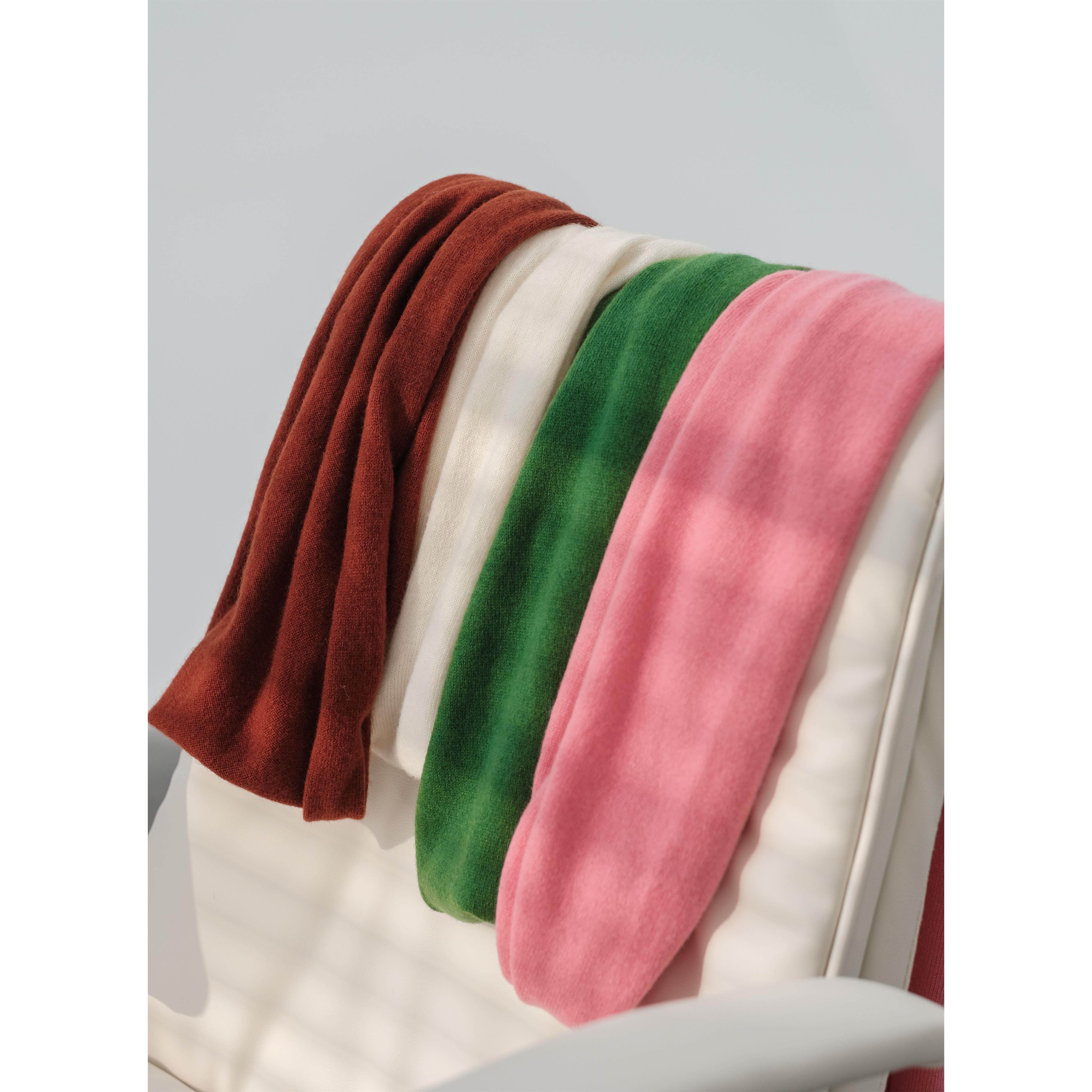 复述百分百澳毛精纺羊毛多色纯色轻薄款长围巾冬季百搭保暖围脖女,服饰配件/皮带/帽子/围巾,围巾/丝巾/披肩,淘宝优惠券,粉丝福利购,淘宝优惠卷