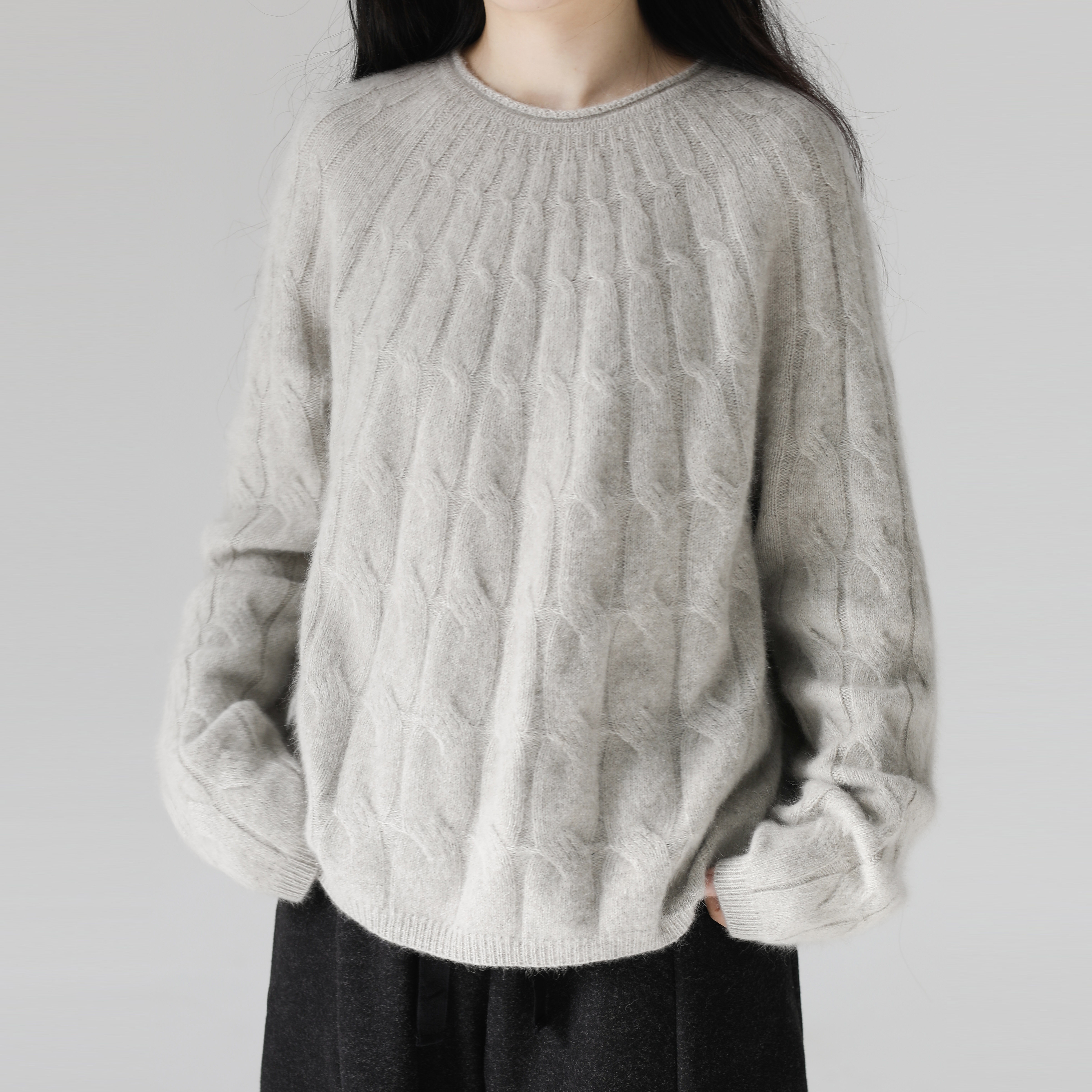 复述浣熊绒羊毛混纺 毛绒柔暖宽松型复古休闲风麻花套头衫毛衣