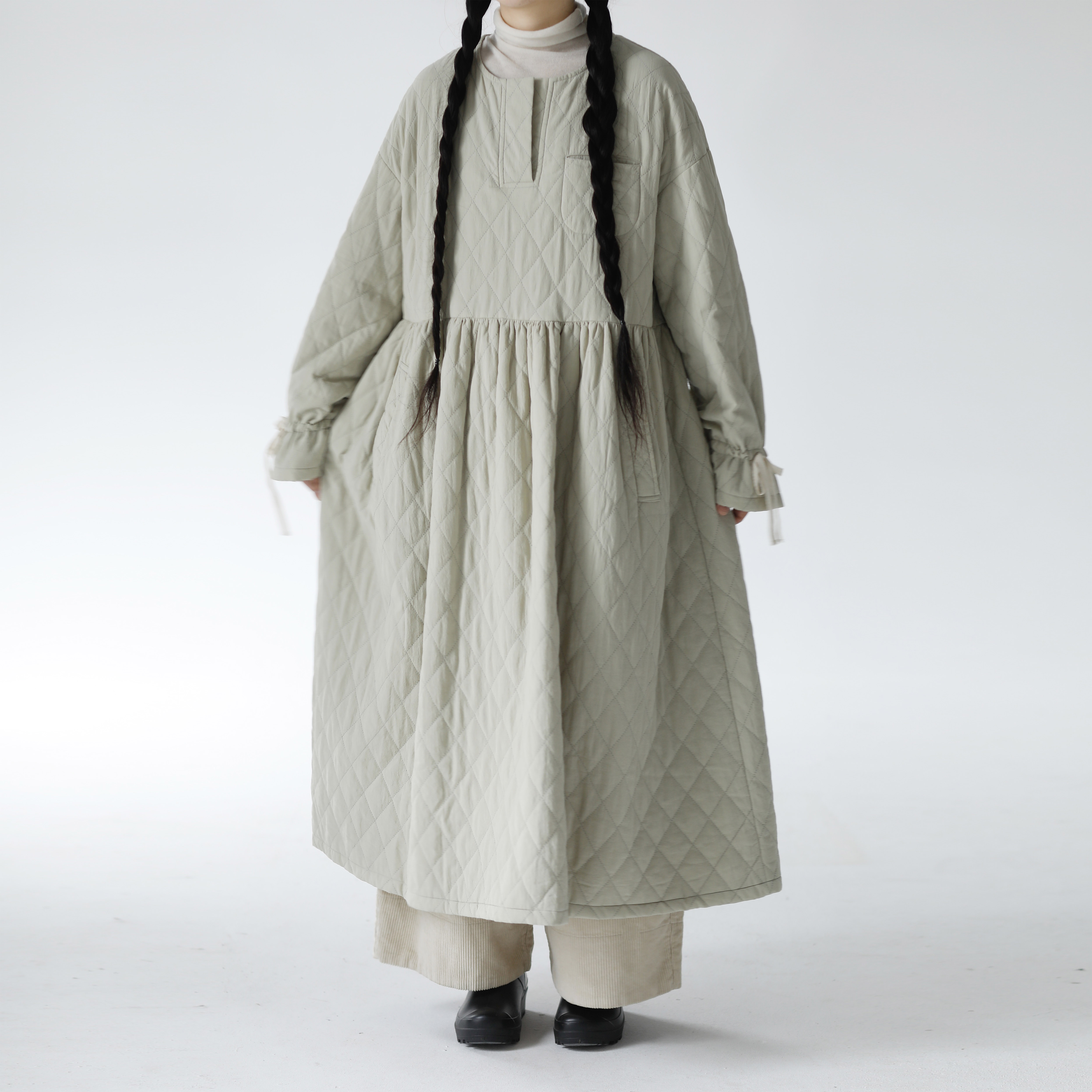 复述菱形格绗棉/薄棉可叠穿 袖口抽绳长袖淡绿色大摆休闲连衣裙