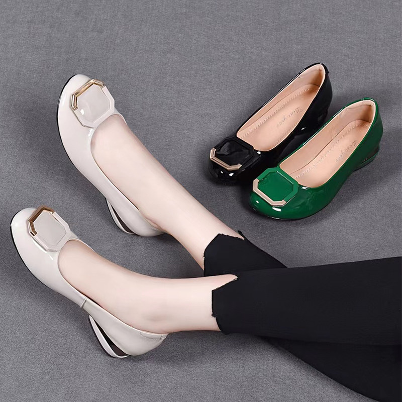 夏季新款低跟圆头时尚真皮风单鞋真皮软底不累脚女士休闲百搭皮鞋