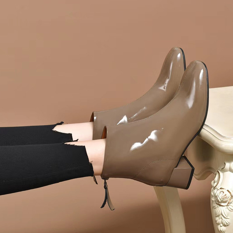 新款软底百搭时尚秋冬亮皮季女靴牛皮漆皮光面后拉链低跟粗跟短靴,女鞋,时装靴,淘宝优惠券,粉丝福利购,淘宝优惠卷