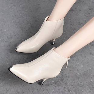 秋冬季新款加绒加厚保暖女士头层牛皮铁包尖白色切尔西靴真皮短靴