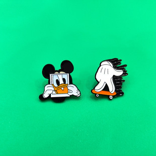 米奇金属胸针米老鼠卡通动漫可爱男女徽章学生别针包包情侣装 饰品