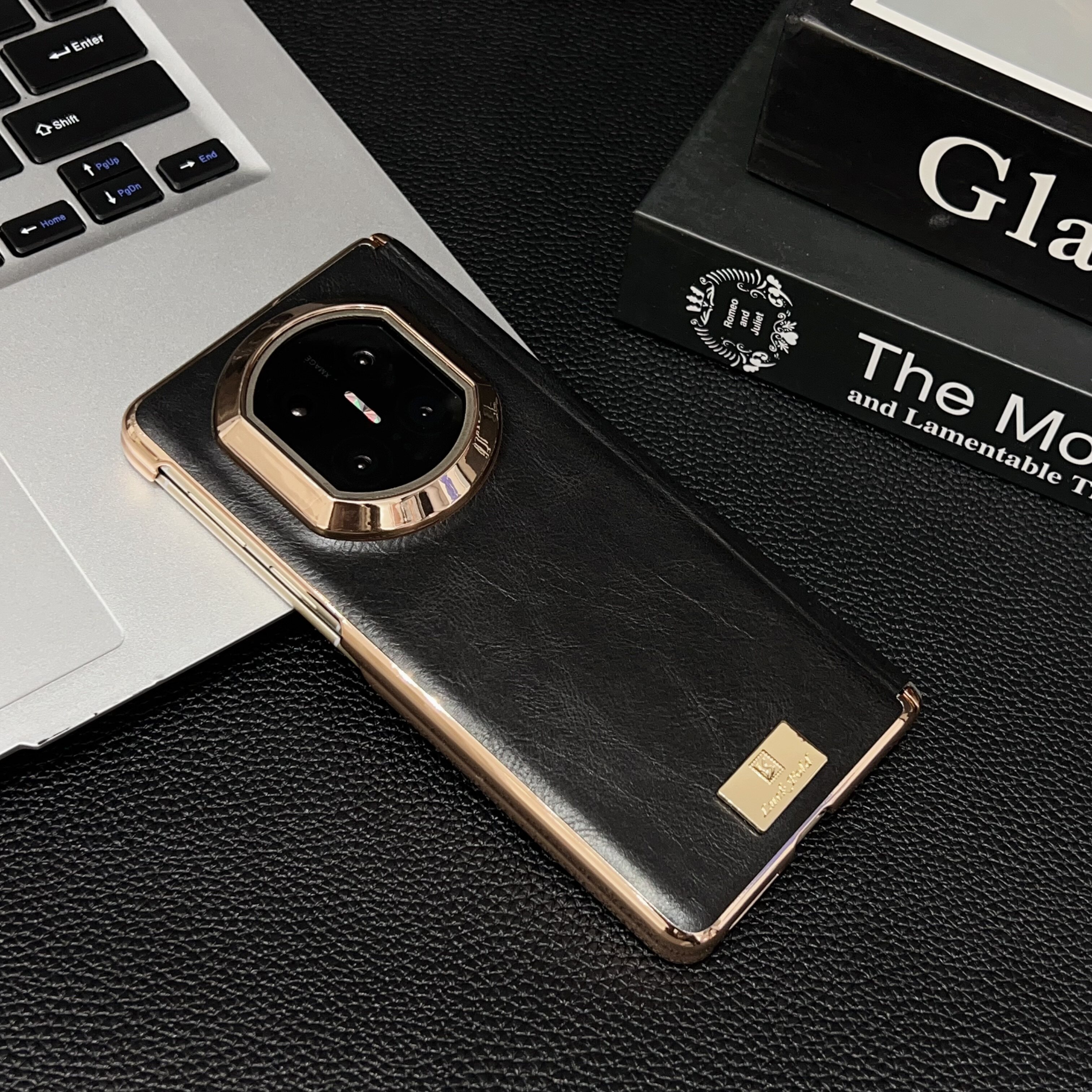 2026新款疯马纹适用华为matex7手机壳matex7典藏版折叠屏电镀双中轴磁吸全包保护套X7男女款抗指纹轻奢风外壳