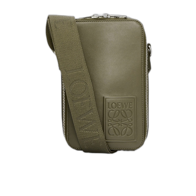 香港直邮Loewe 缎面垂直斜挎包 C565S59X01罗意威