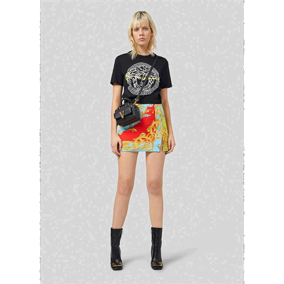 香港直邮Versace 黑色金属感印花T恤 A87456A228806A3116短袖下摆