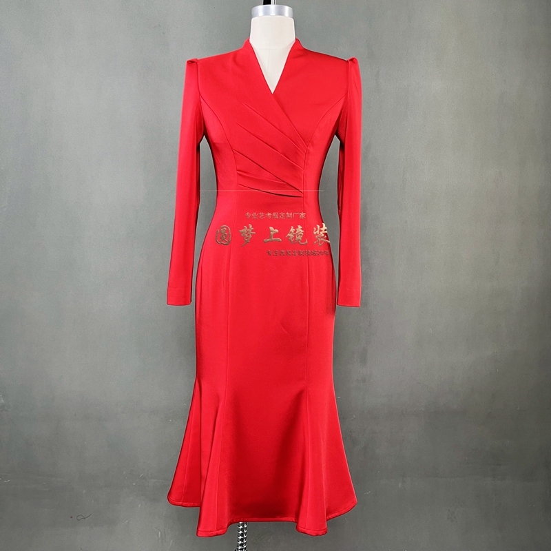 播音主持艺考上镜西装连衣裙